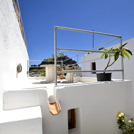 Lindos Esel Suites Apartment