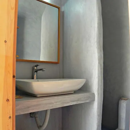 Lindos Esel Suites Apartment