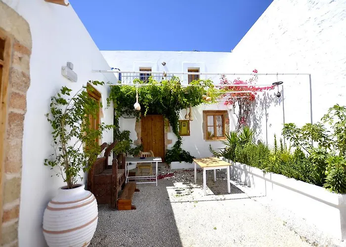 Esel Apartman Líndosz